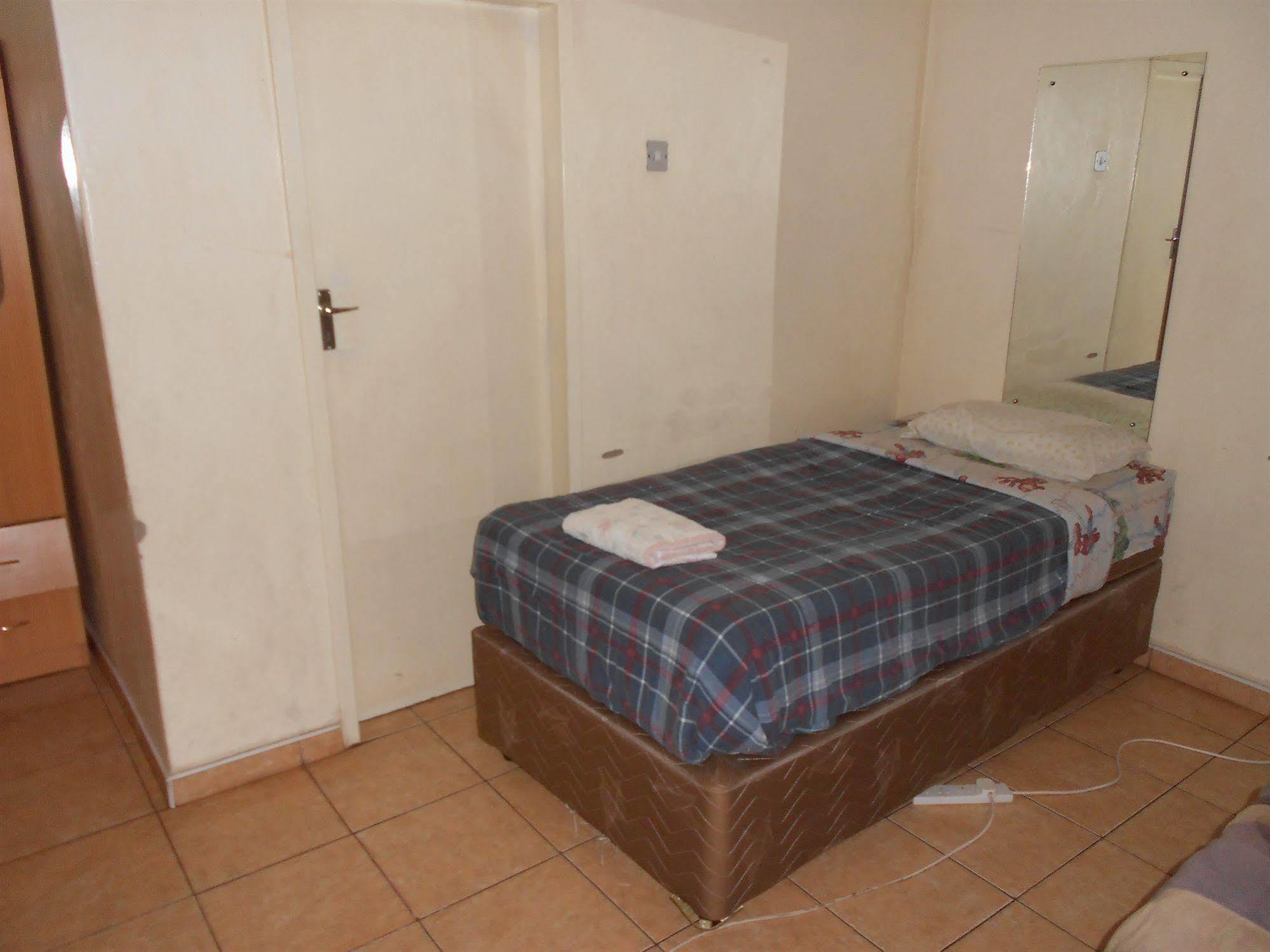 Comfort Corner Guesthouse Livingstone Extérieur photo