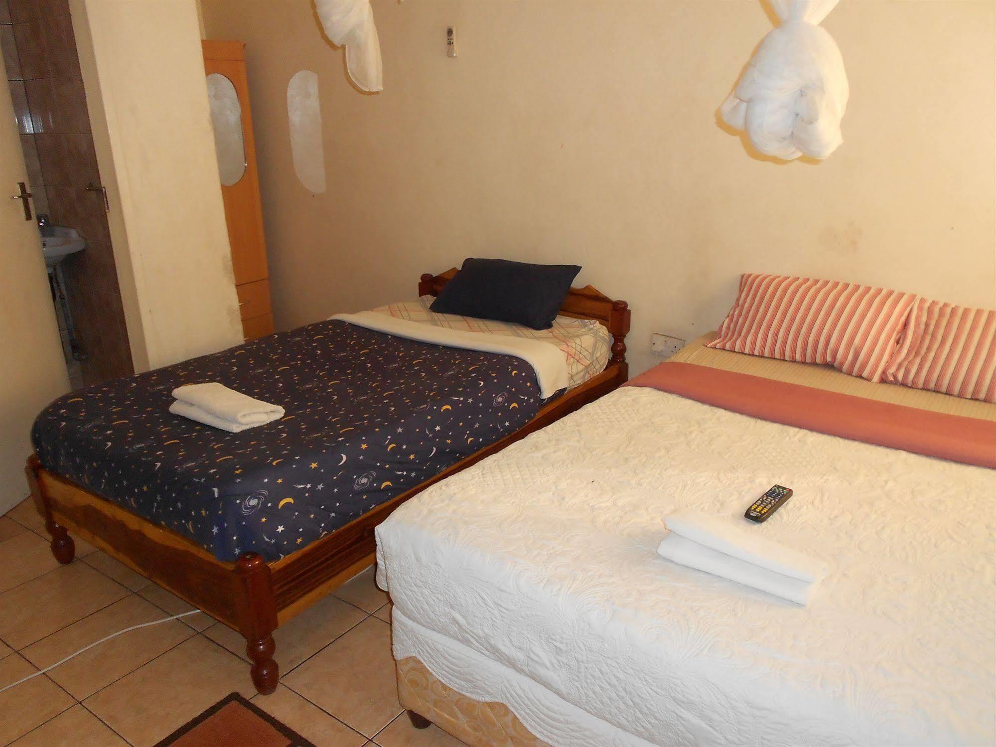 Comfort Corner Guesthouse Livingstone Extérieur photo